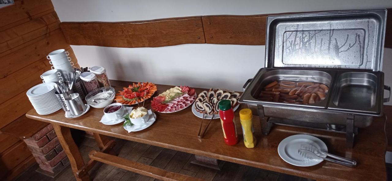 Penzion Rzehaczek Dolní Lomná Esterno foto