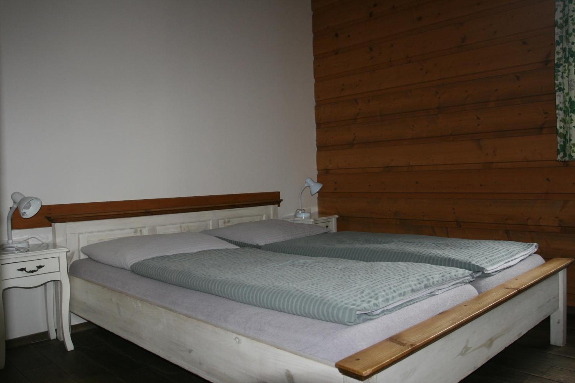 Penzion Rzehaczek Dolní Lomná Esterno foto